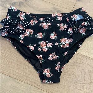 Hot Topic Black Floral Bikini Bottoms